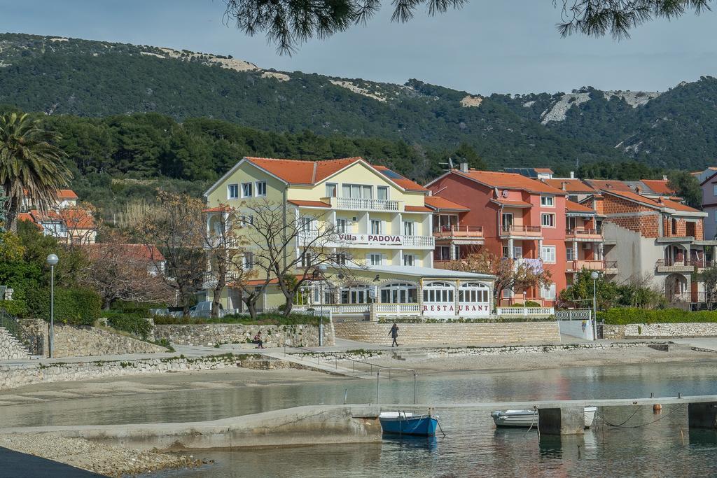 Villa Padova Rab Town Bagian luar foto