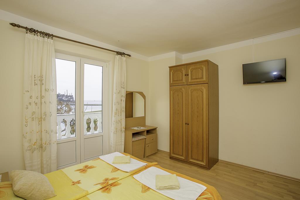 Villa Padova Rab Town Bagian luar foto