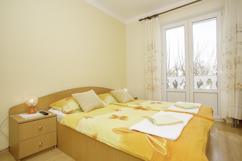 Villa Padova Rab Town Bagian luar foto