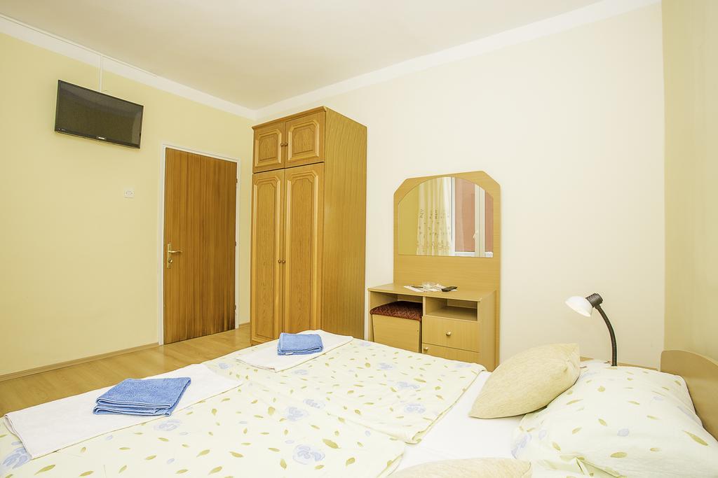 Villa Padova Rab Town Bagian luar foto