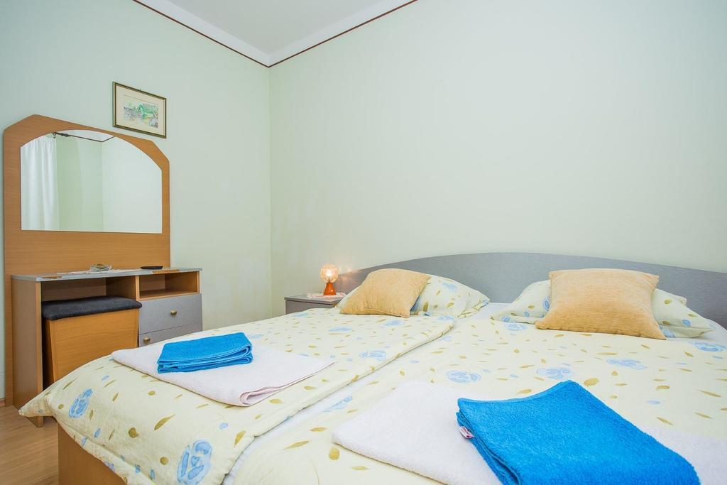 Villa Padova Rab Town Bagian luar foto