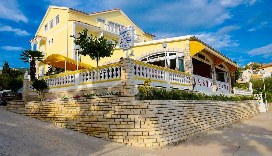 Villa Padova Rab Town Bagian luar foto