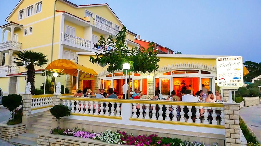Villa Padova Rab Town Bagian luar foto